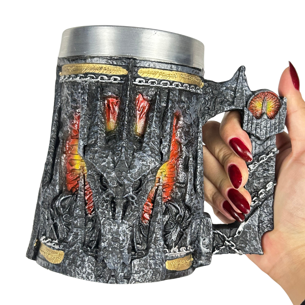Caneca Senhor dos Anéis | Olho de Sauron 3D | Interior Aço Inox | Medieval | Presente Único