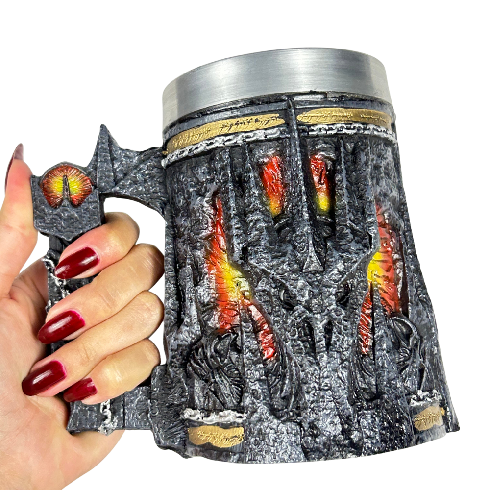 Caneca Senhor dos Anéis | Olho de Sauron 3D | Interior Aço Inox | Medieval | Presente Único