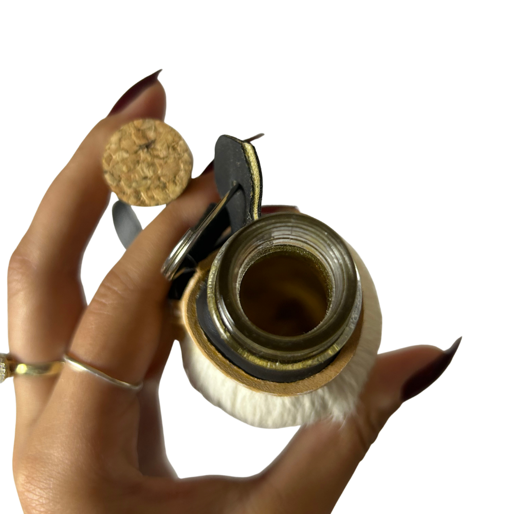 Kit Cantil + Copo Pata de Vaca | Tradição Gaúcha | Costura Dourada | Acabamento Premium